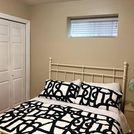 Modern Private Suite Close To Everything Ванкувър Екстериор снимка