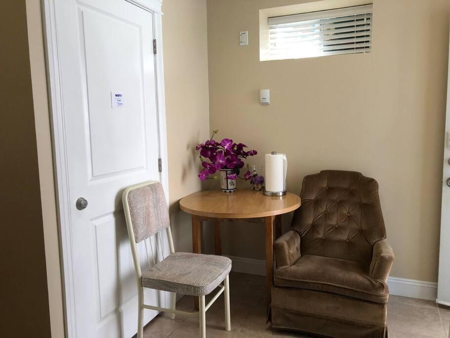 Modern Private Suite Close To Everything Ванкувър Екстериор снимка